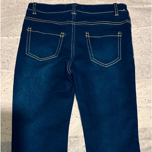 Brand new kids jeans without tags - Picture 2 of 3